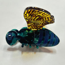 Load image into Gallery viewer, Green Bee Jaw
