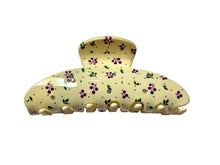 Load image into Gallery viewer, Feminine Florals Ivory Jaws
