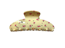 Load image into Gallery viewer, Feminine Florals Ivory Jaws
