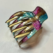 Load image into Gallery viewer, Small French Yoga Clip
