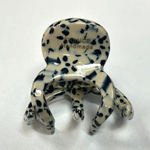 Load image into Gallery viewer, Small Good Gripper French Jaws
