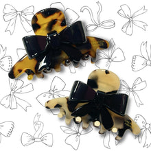 Load image into Gallery viewer, Chanel Bow Tortoise French Jaw
